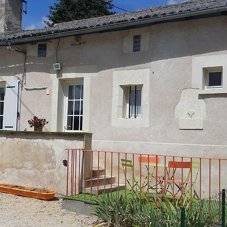 Le Petit Bretigny Guest House Beaumont  Екстериор снимка
