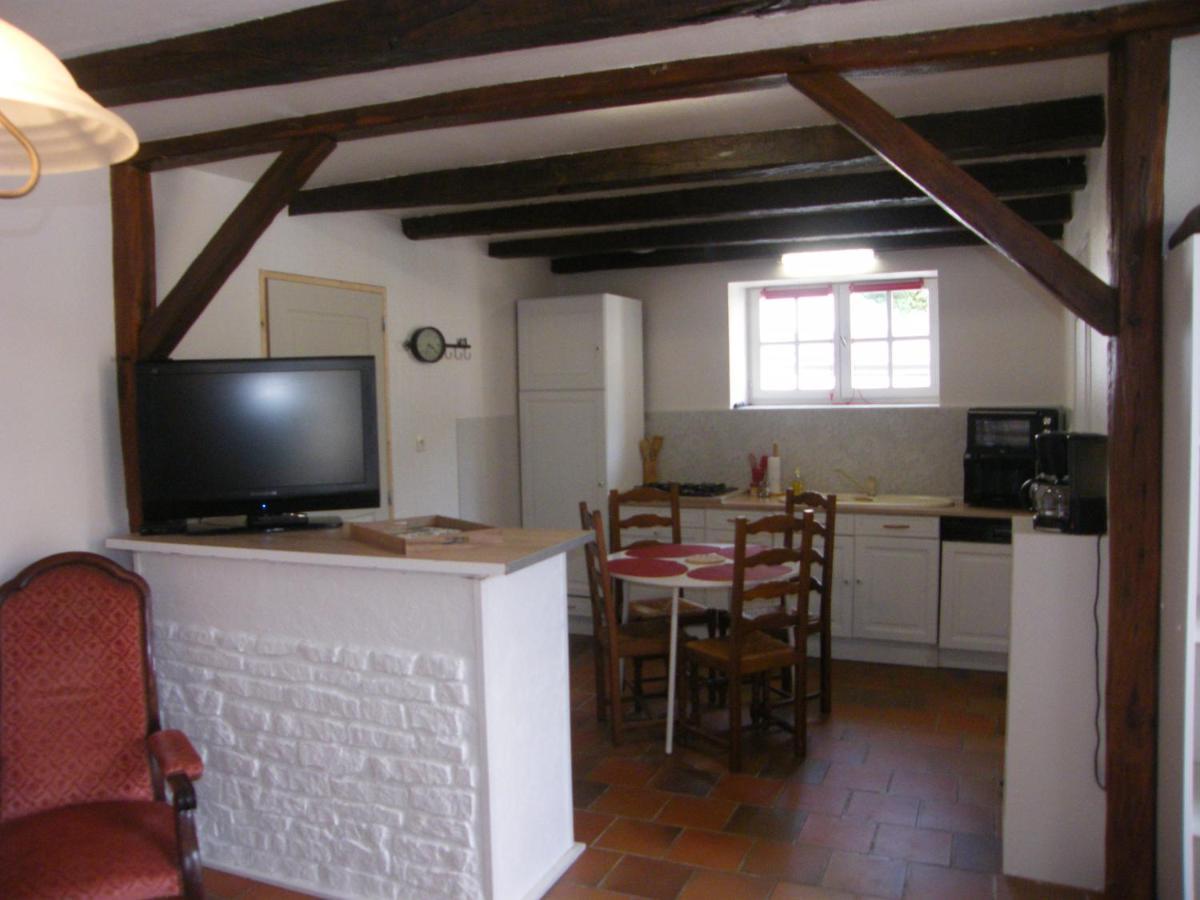 Le Petit Bretigny Guest House Beaumont  Екстериор снимка